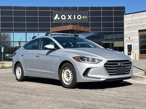 2017 Hyundai Elantra SE FWD photo