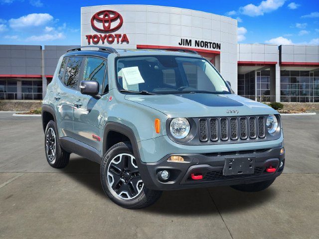 2016 Jeep Renegade Trailhawk 4WD photo