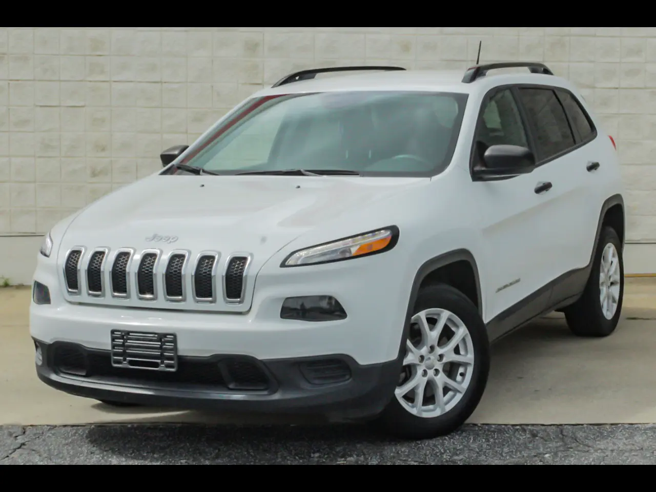 2016 Jeep Cherokee Sport FWD photo