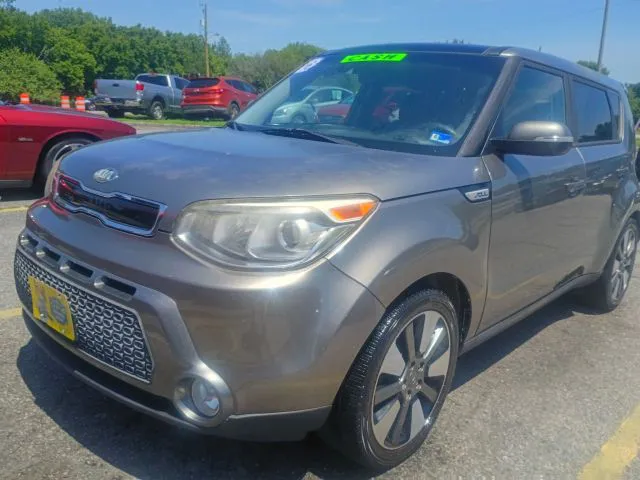 2016 Kia Soul ! FWD photo