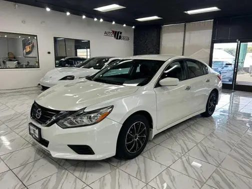 2016 Nissan Altima 2.5 S FWD photo