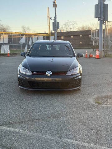 2016 Volkswagen Golf GTI SE FWD photo