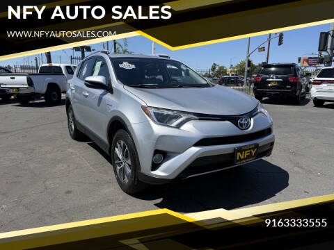 2016 Toyota RAV4 XLE AWD photo