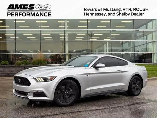 2017 Ford Mustang V6 RWD photo