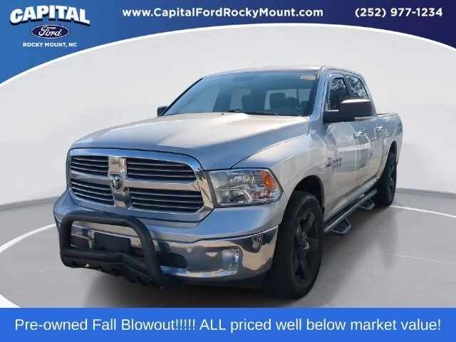 2016 Ram 1500 Lone Star 4WD photo