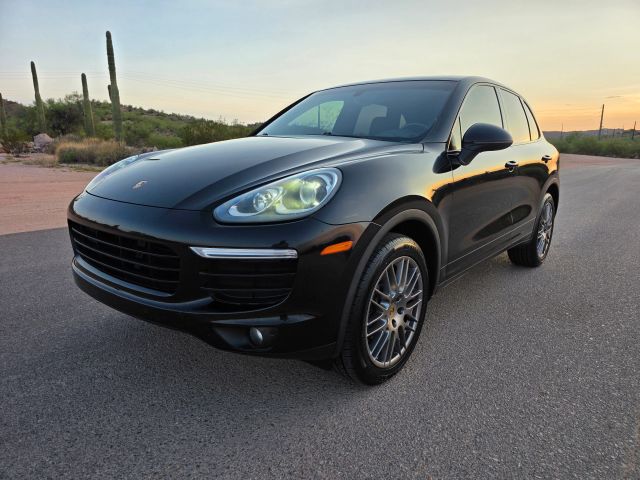2016 Porsche Cayenne AWD photo