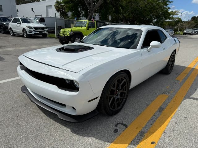 2016 Dodge Challenger 392 Hemi Scat Pack Shaker RWD photo
