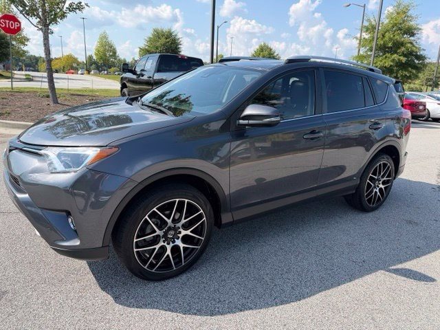 2016 Toyota RAV4 XLE FWD photo