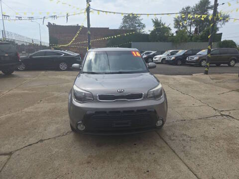 2016 Kia Soul + FWD photo