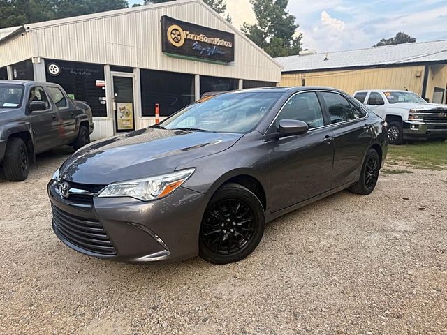 2017 Toyota Camry LE FWD photo