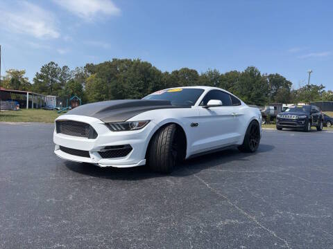 2017 Ford Mustang GT RWD photo