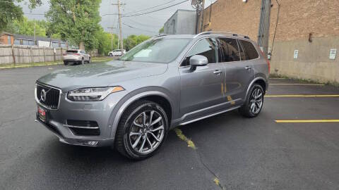 2017 Volvo XC90 Momentum AWD photo