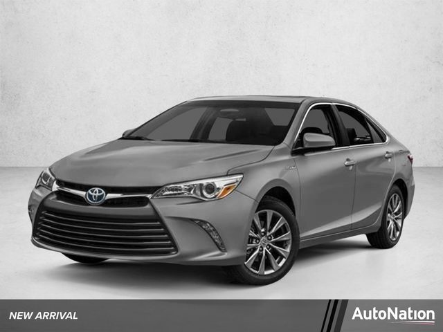 2017 Toyota Camry Hybrid XLE FWD photo
