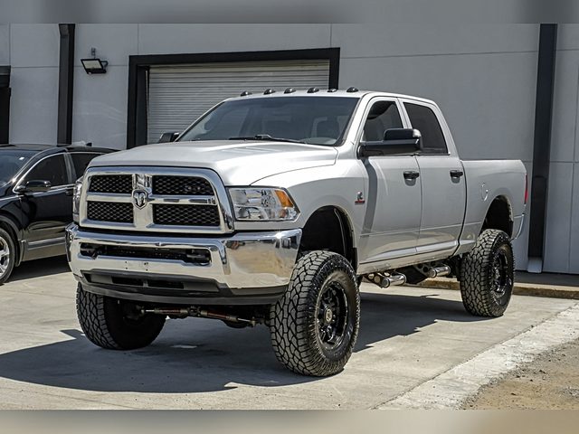 2016 Ram 2500 Tradesman 4WD photo