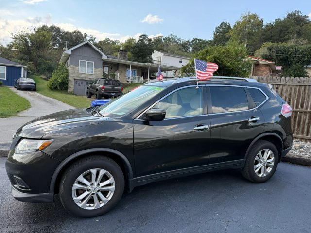 2016 Nissan Rogue SV AWD photo