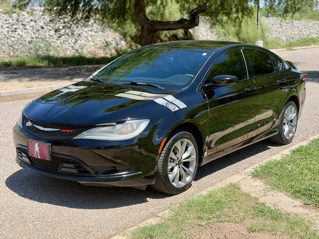 2015 Chrysler 200 S FWD photo