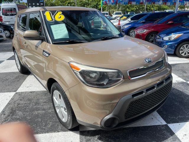 2016 Kia Soul Base FWD photo