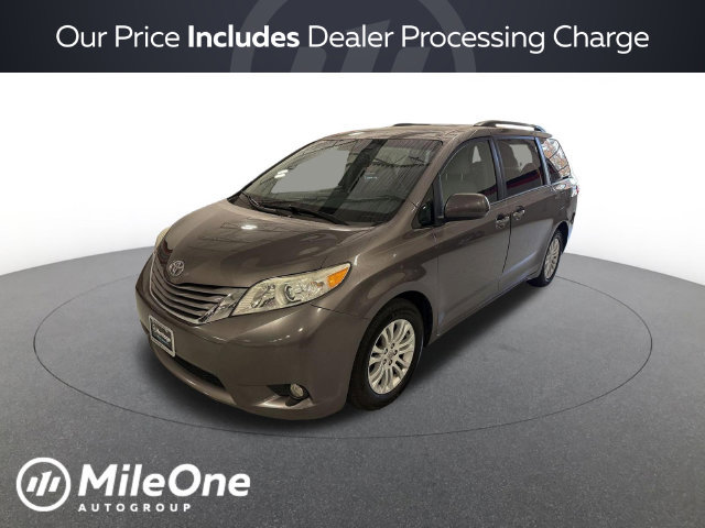 2016 Toyota Sienna XLE FWD photo