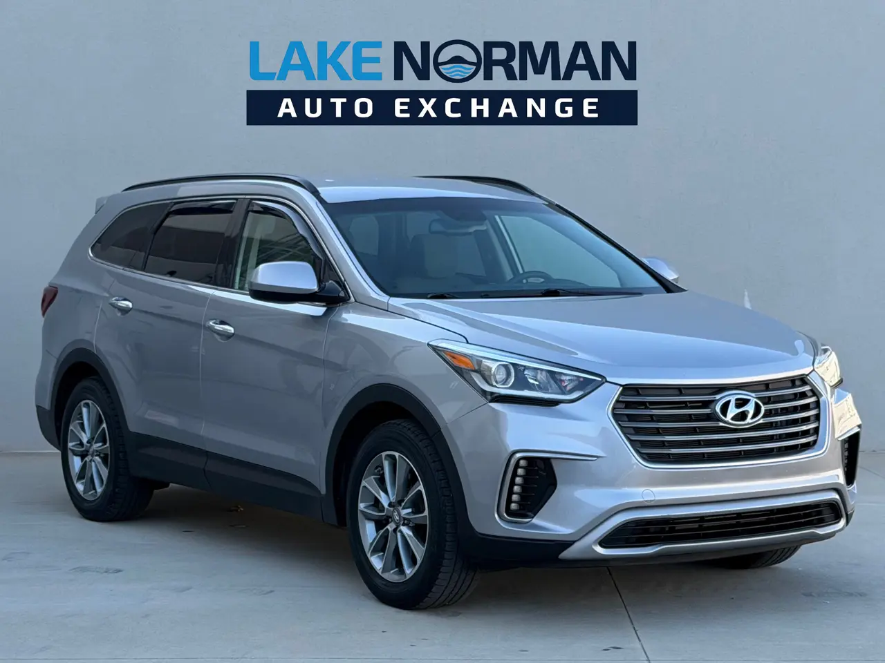 2017 Hyundai Santa Fe SE AWD photo