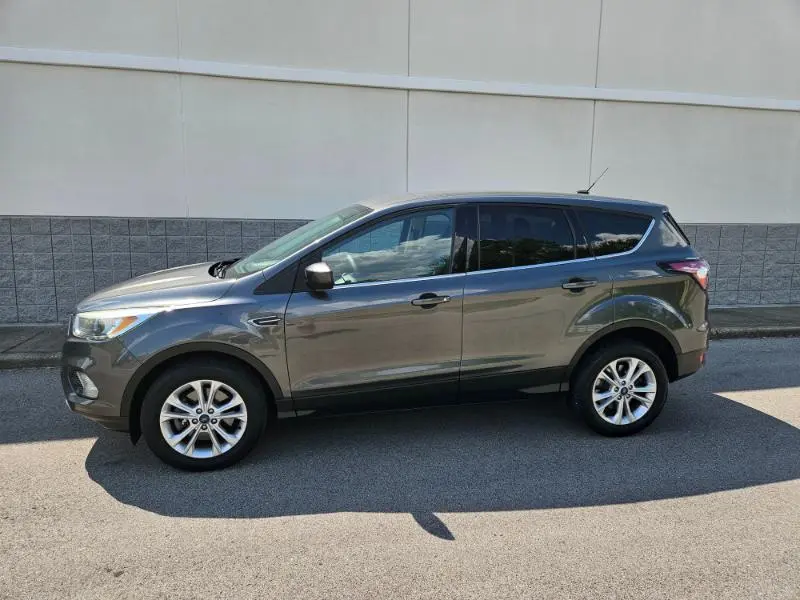 2017 Ford Escape SE 4WD photo