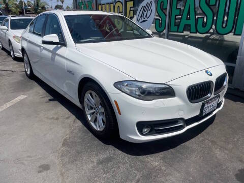 2016 BMW 5 Series 528i RWD photo