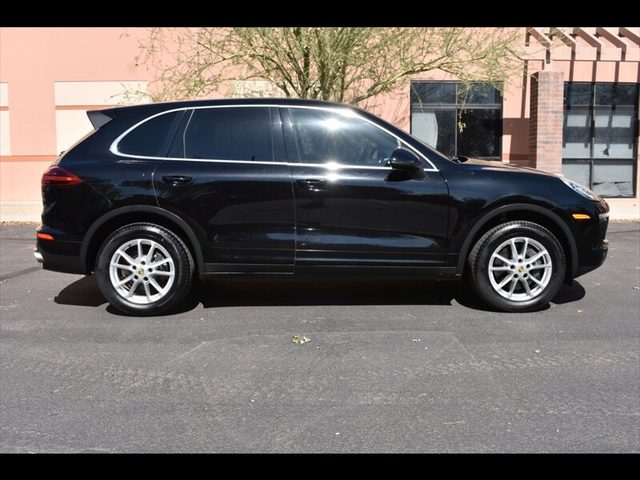 2016 Porsche Cayenne AWD photo