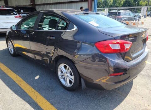 2016 Chevrolet Cruze LT FWD photo