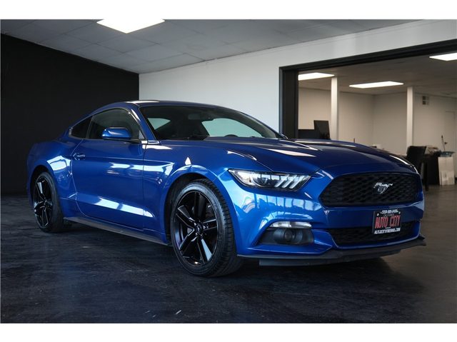2017 Ford Mustang EcoBoost RWD photo