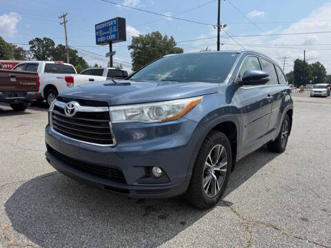 2016 Toyota Highlander XLE AWD photo