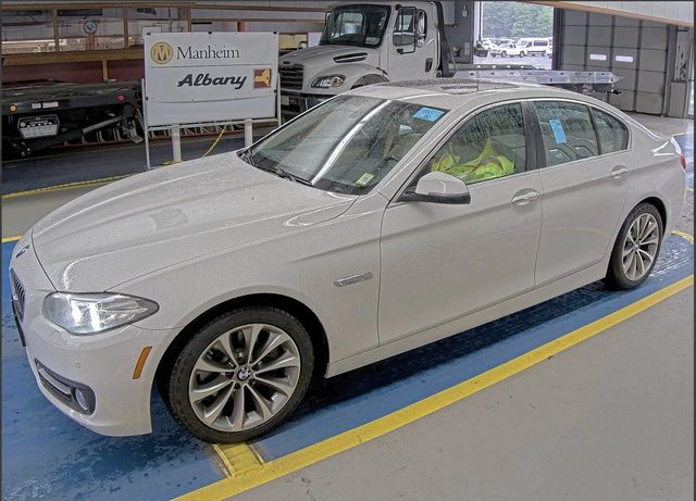 2016 BMW 5 Series 528i xDrive AWD photo