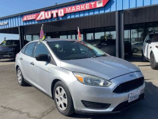 2016 Ford Focus S FWD photo