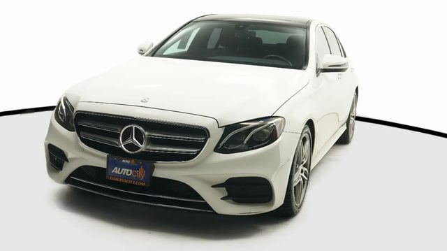 2017 Mercedes-Benz E-Class E 300 Sport RWD photo