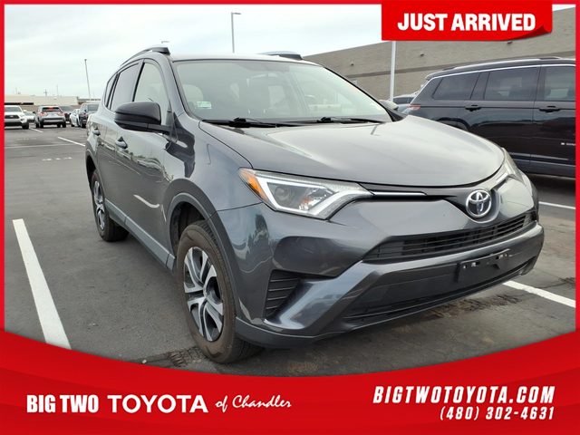2016 Toyota RAV4 LE FWD photo