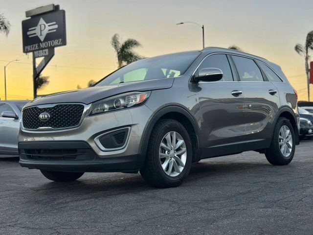 2017 Kia Sorento LX FWD photo