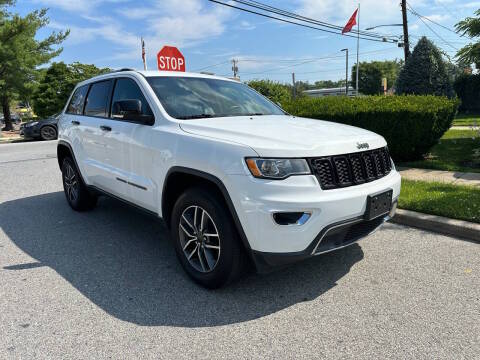 2017 Jeep Grand Cherokee Limited 4WD photo