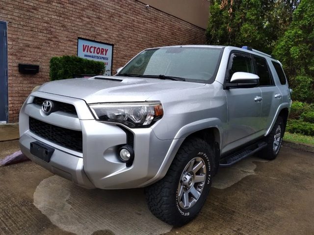 2016 Toyota 4Runner Trail 4WD photo