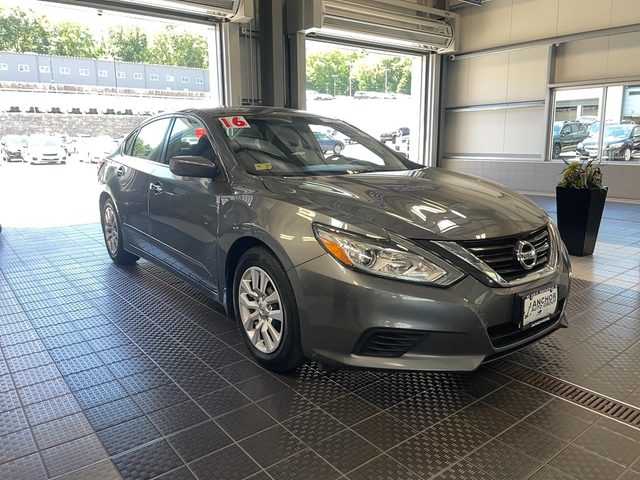 2016 Nissan Altima 2.5 S FWD photo