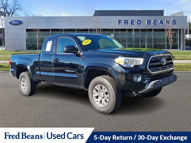 2016 Toyota Tacoma SR 4WD photo