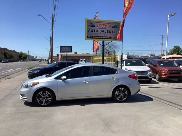2016 Kia Forte EX FWD photo