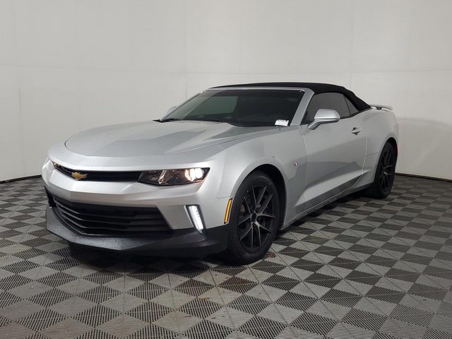 2017 Chevrolet Camaro 1LT RWD photo