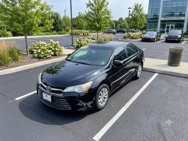 2017 Toyota Camry LE FWD photo