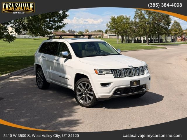 2017 Jeep Grand Cherokee Overland 4WD photo
