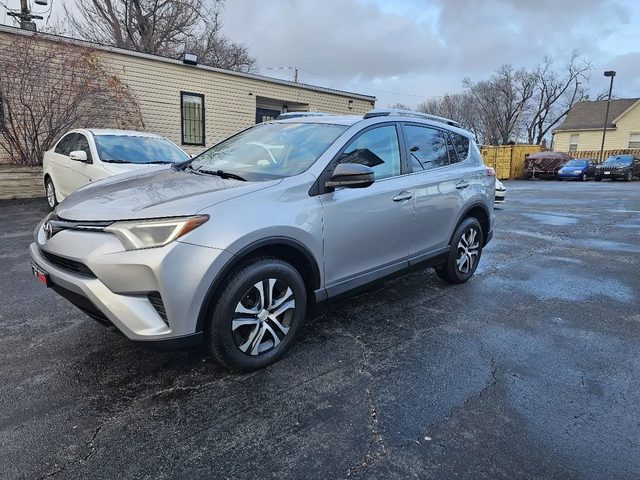 2016 Toyota RAV4 LE AWD photo