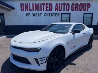 2017 Chevrolet Camaro 1LT RWD photo