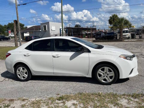 2016 Toyota Corolla LE FWD photo