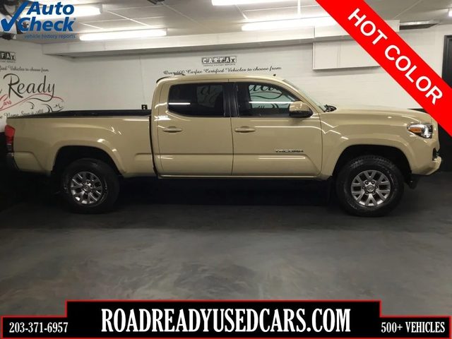2016 Toyota Tacoma SR5 4WD photo