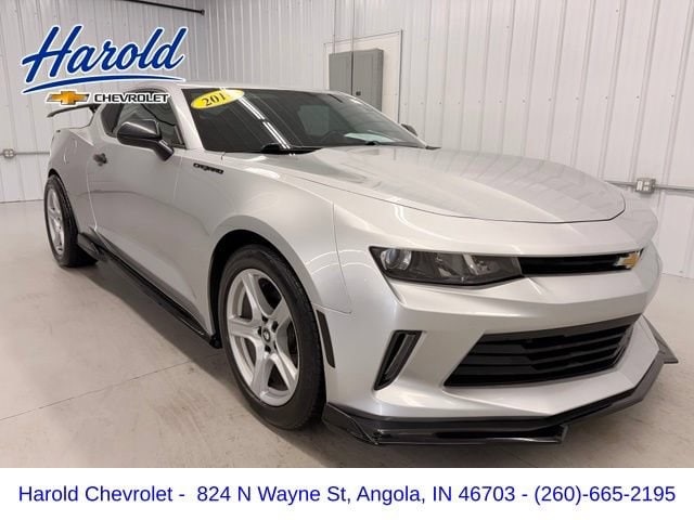 2016 Chevrolet Camaro 1LT RWD photo