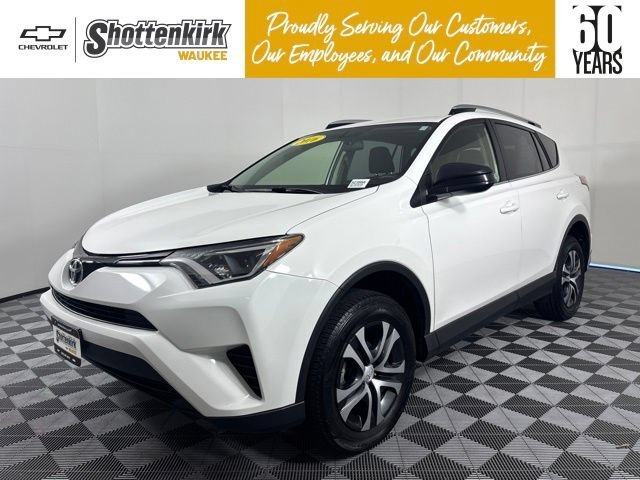 2016 Toyota RAV4 LE AWD photo