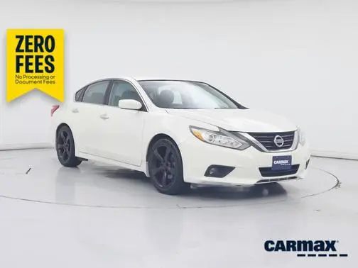 2016 Nissan Altima 2.5 SV FWD photo