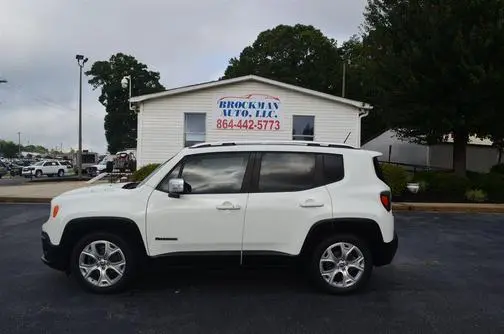 2016 Jeep Renegade Limited FWD photo